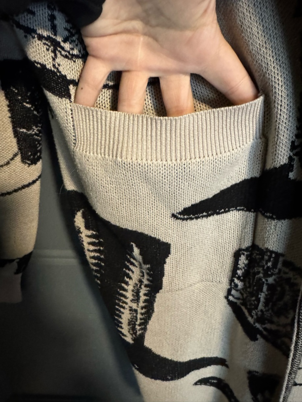 2 Fly Co. Western Boot Print Cream & Black Cardigan with Pockets Size L/XL - Picture 2 of 5